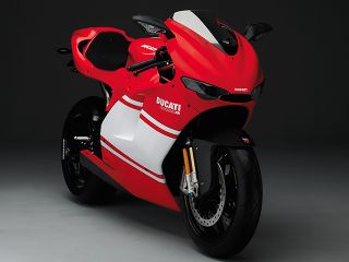 Desmosedici RR（D16RR)